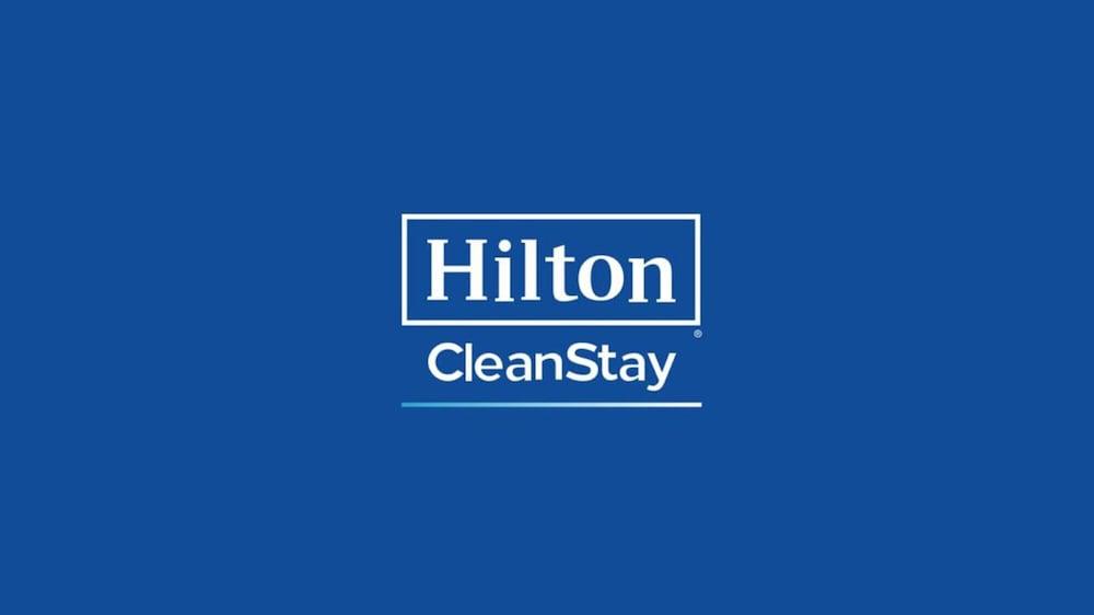 Hilton Garden Inn Gainesville Bagian luar foto