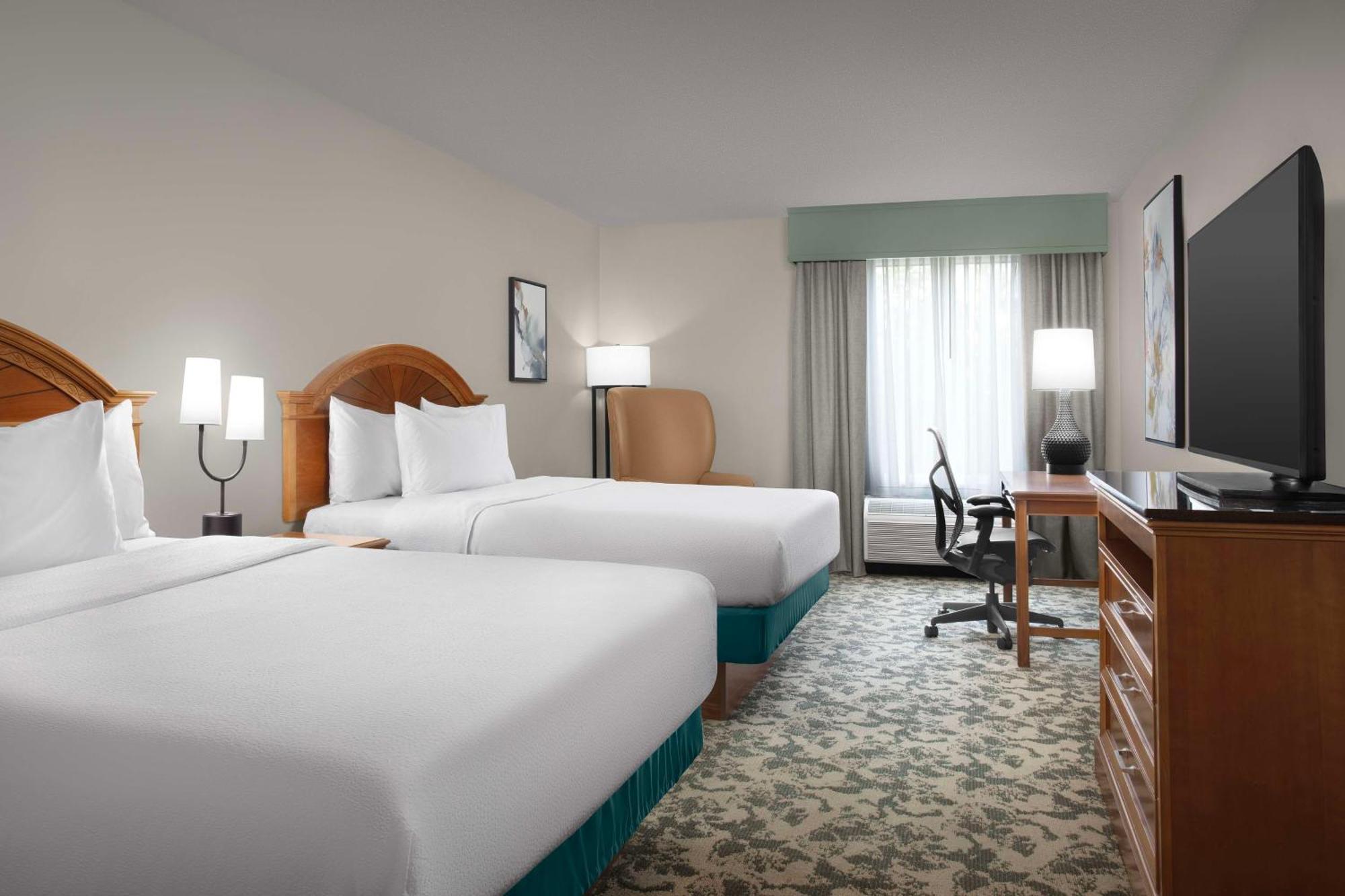 Hilton Garden Inn Gainesville Bagian luar foto