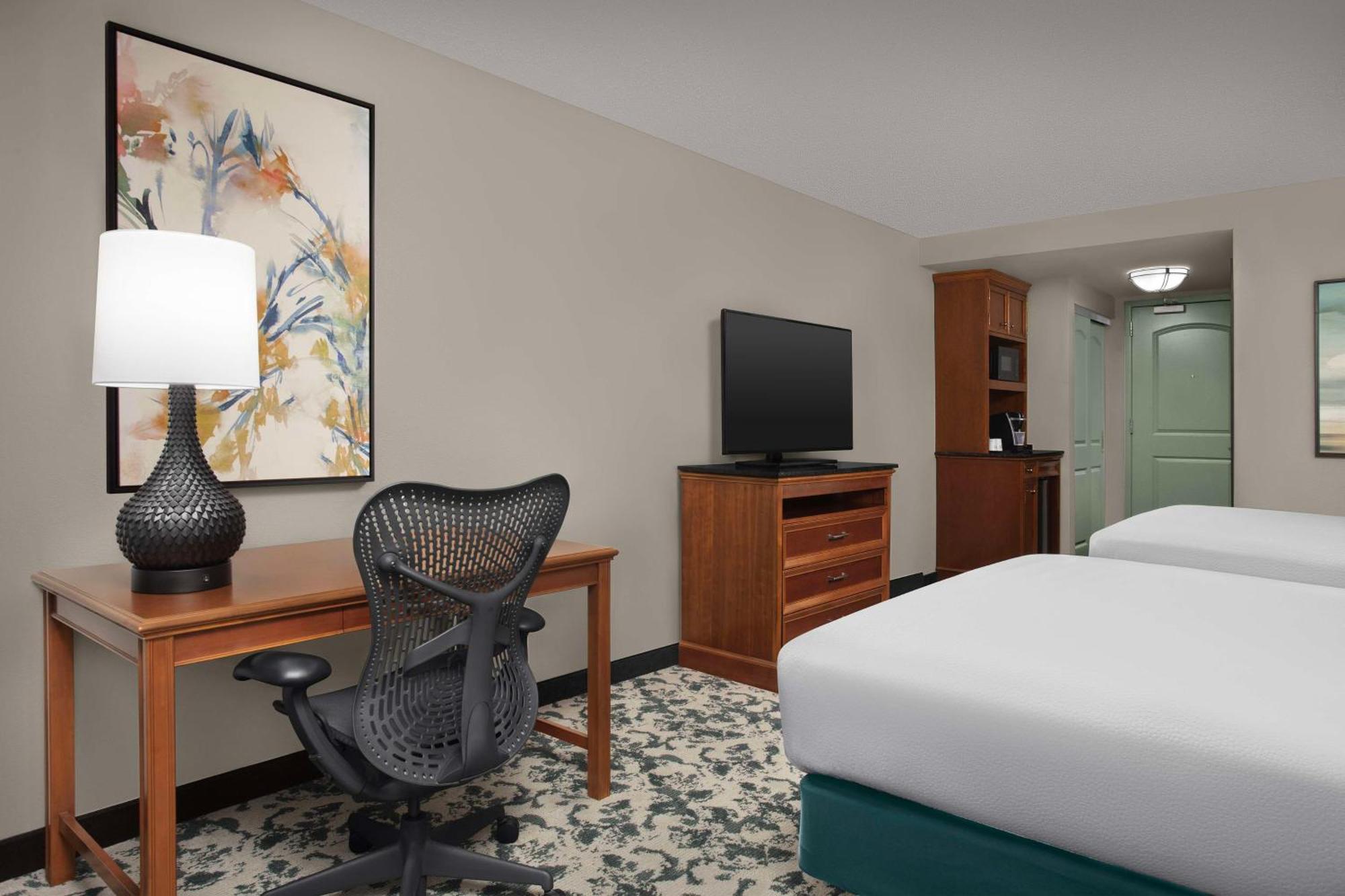 Hilton Garden Inn Gainesville Bagian luar foto