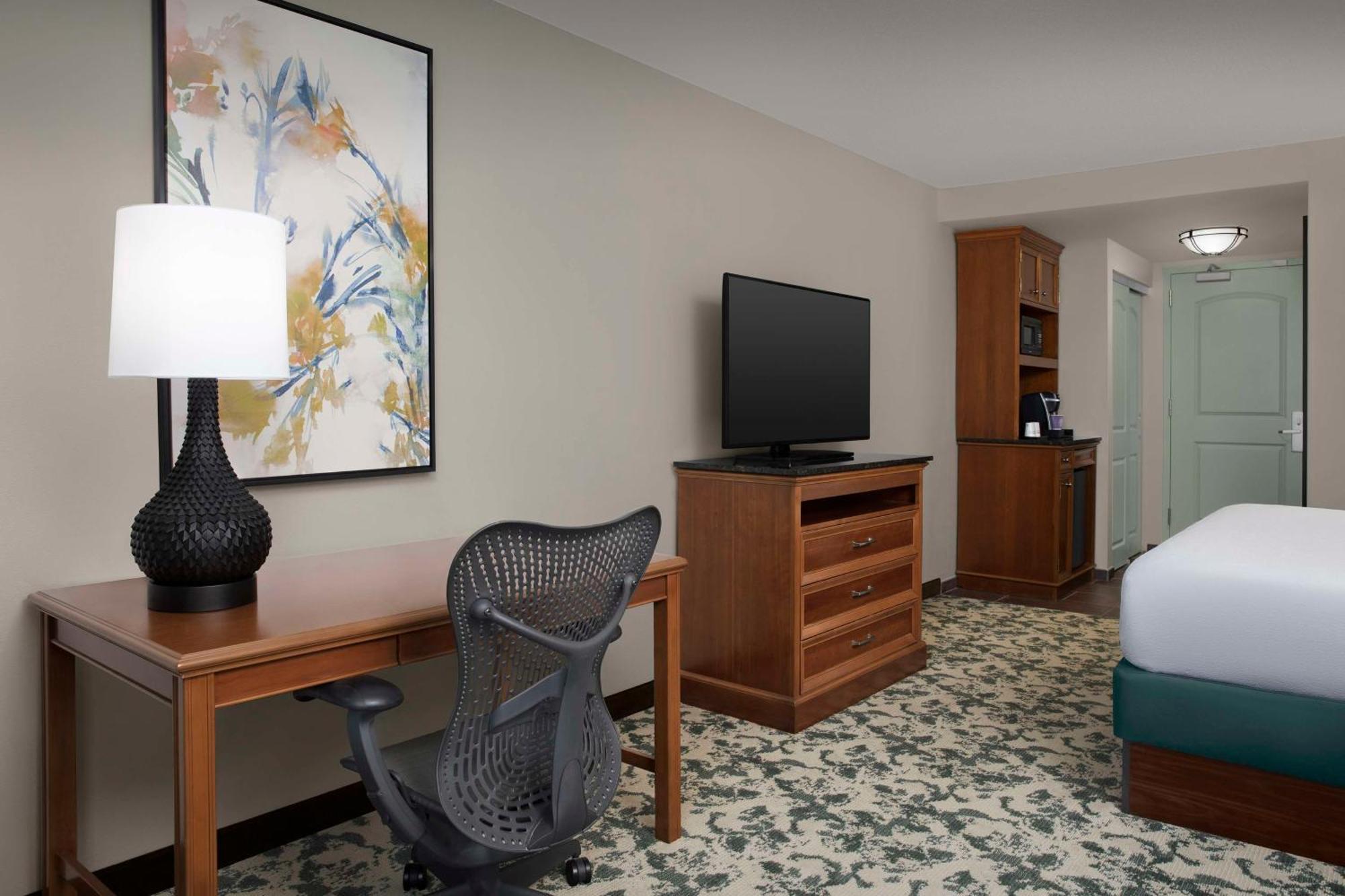 Hilton Garden Inn Gainesville Bagian luar foto