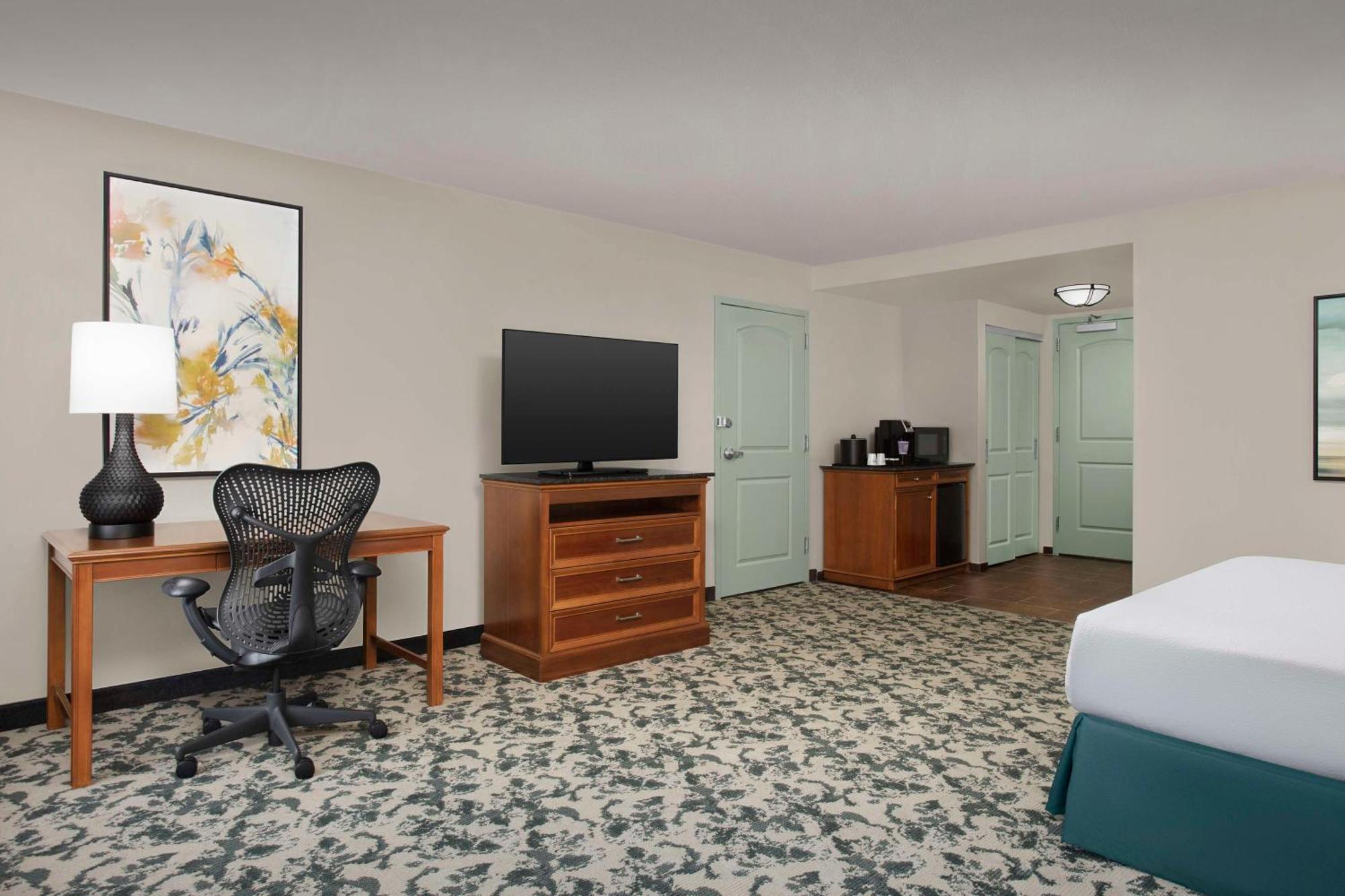 Hilton Garden Inn Gainesville Bagian luar foto